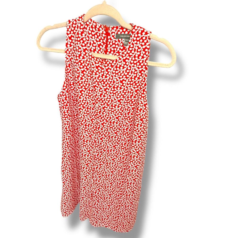 French Connection Relaxed Fit Red Floral Sleeveless Romper Women's Size 4 - EUC